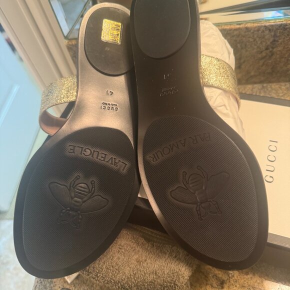 Women's Gucci Marmont Thong Sandals - Authentic, never worn - Picture 4 of 9